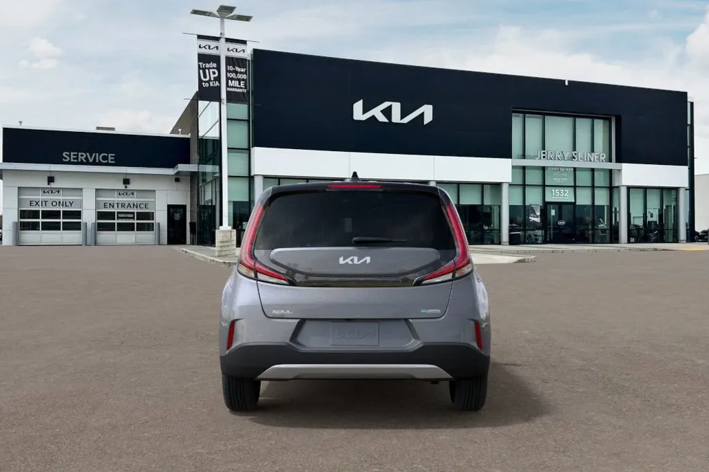 2025 Kia Soul EX photo 1