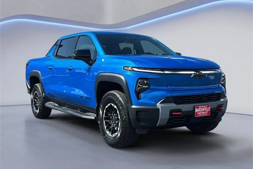2026 Chevrolet Silverado EV Trail Boss photo 1