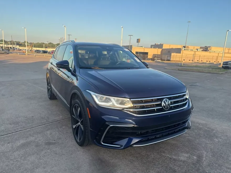 2022 Volkswagen Tiguan SEL Premium R-Line photo 1