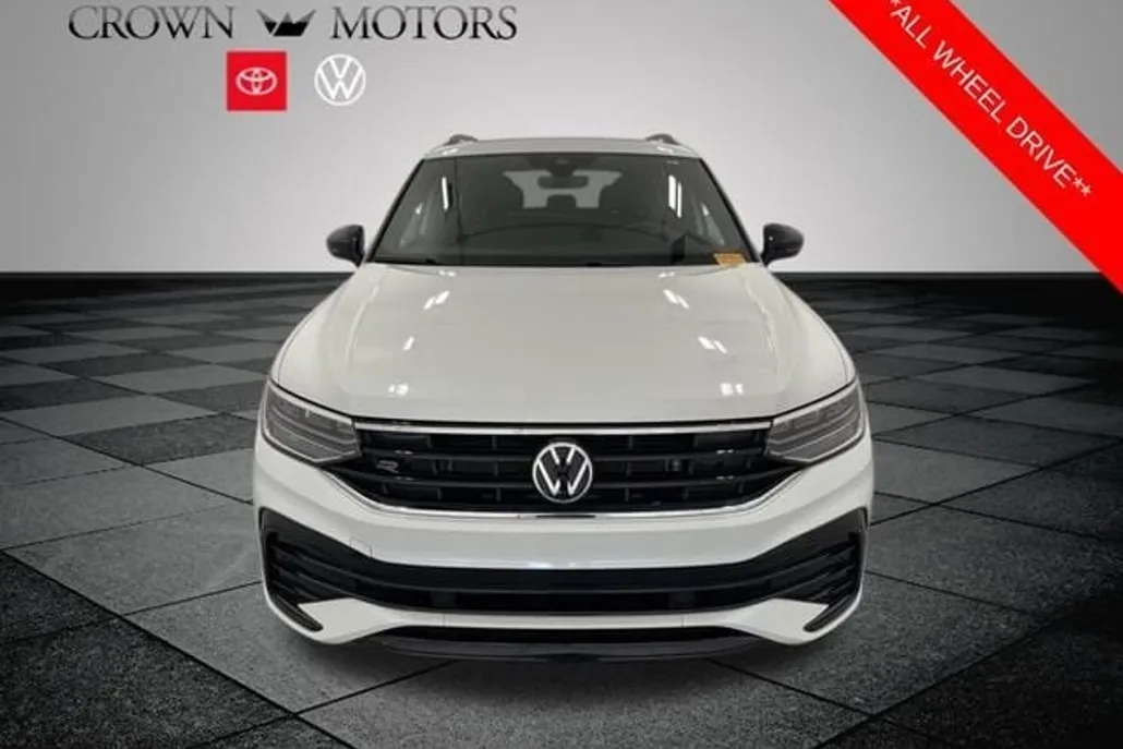 2023 Volkswagen Tiguan SE R-Line Black photo 1