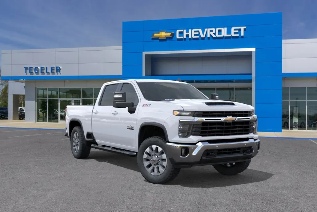 2025 Chevrolet Silverado 2500HD LT photo 1