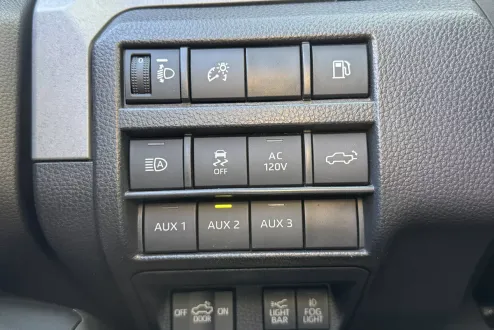 2024 Toyota Tacoma photo 3