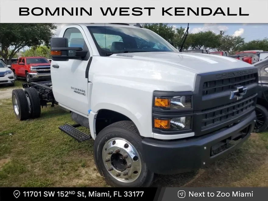 2024 Chevrolet Silverado 4500HD Work Truck photo 1