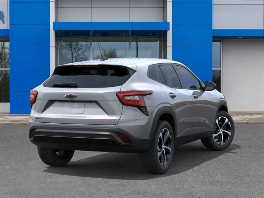 2025 Chevrolet Trax photo 1