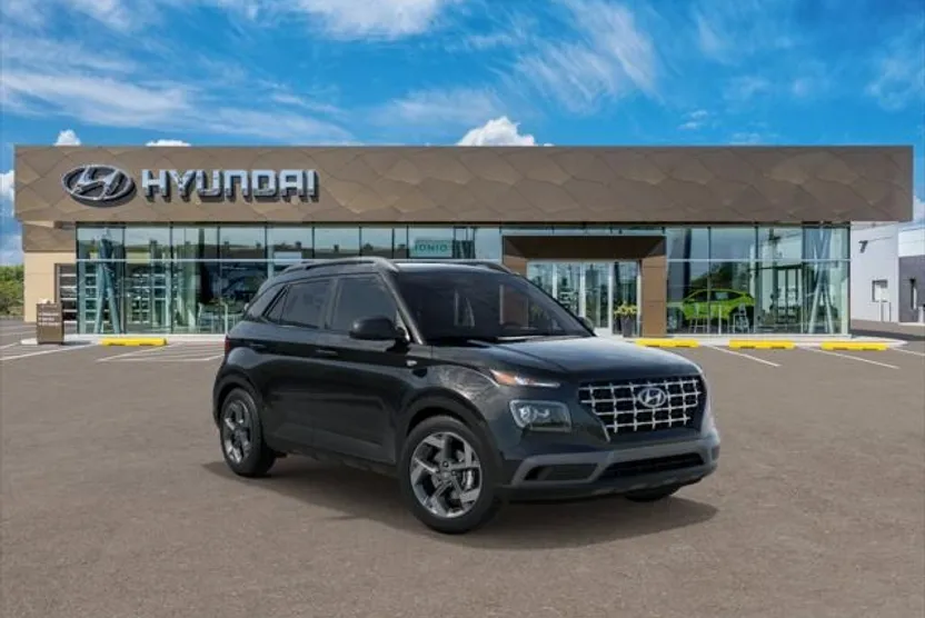 2025 Hyundai Venue SEL photo 1