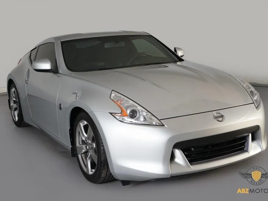 2009 Nissan 370Z Base photo 2