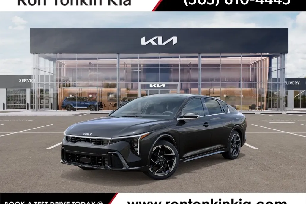 2025 Kia K4 GT-Line photo 1