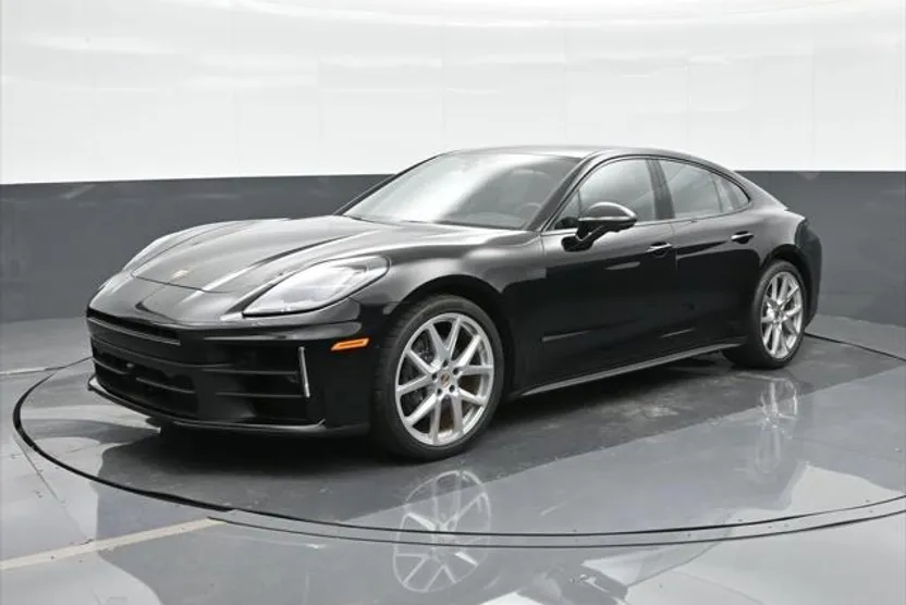 2024 Porsche Panamera Base photo 1