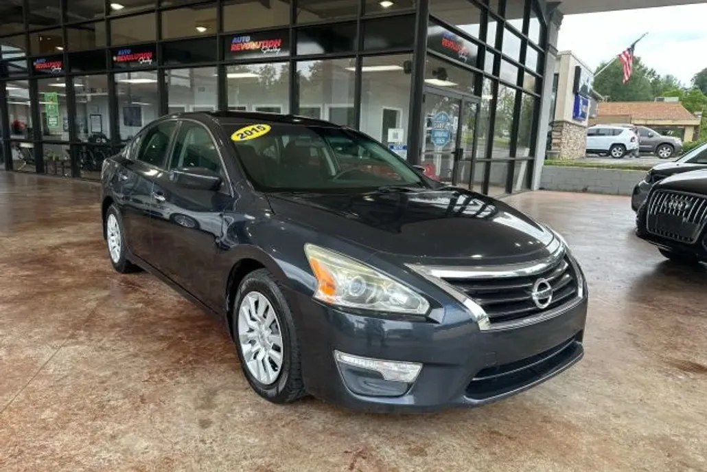 2015 Nissan Altima 2.5 photo 1