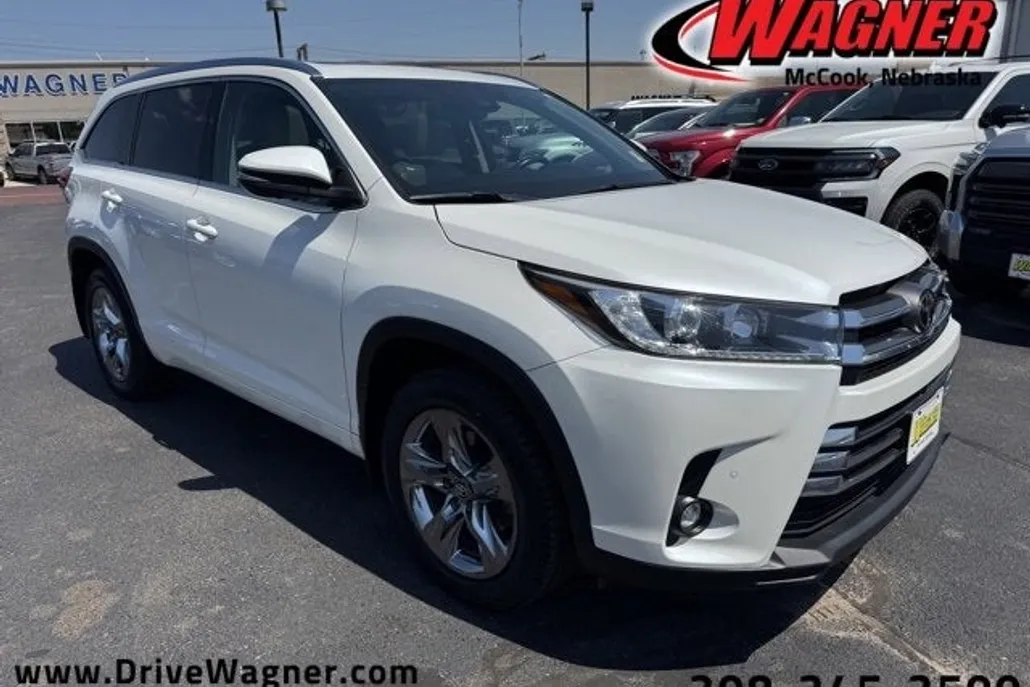 2019 Toyota Highlander Limited photo 1