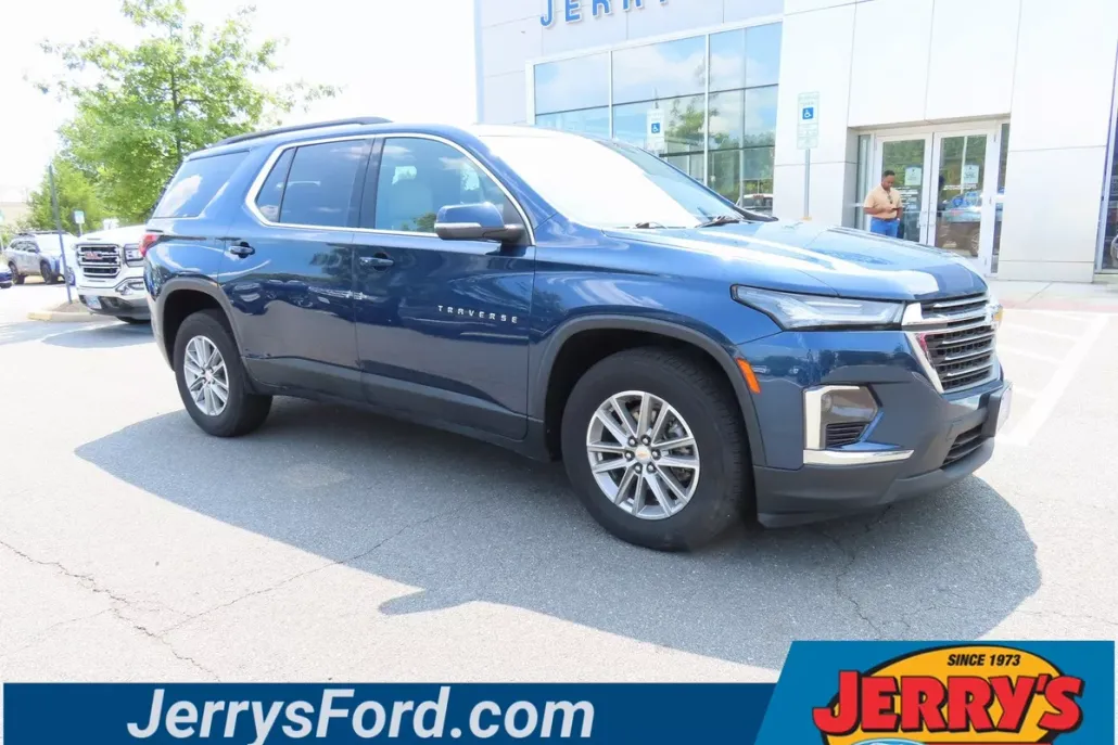 2022 Chevrolet Traverse 1LT photo 1