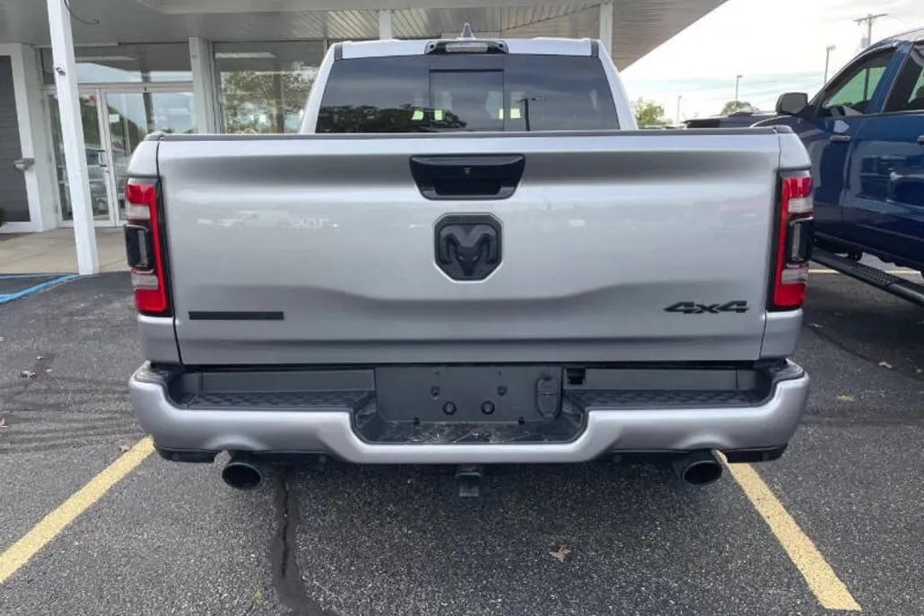 2024 Ram 1500 Big Horn photo 1