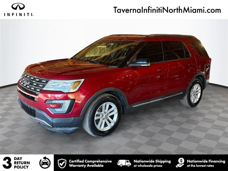 2016 Ford Explorer XLT photo 1
