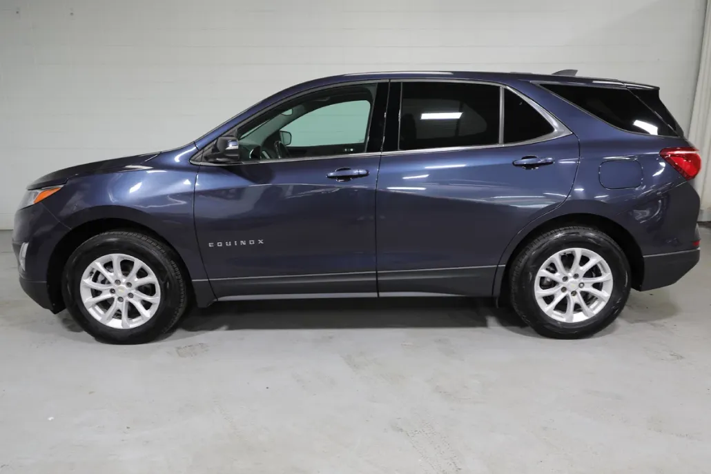 2019 Chevrolet Equinox LT photo 1