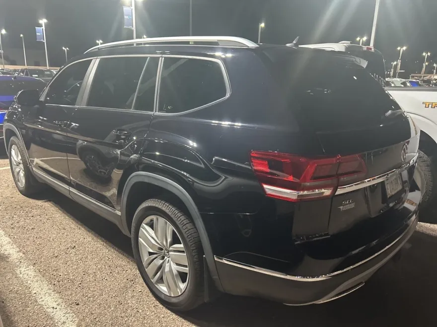 2020 Volkswagen Atlas SEL photo 1