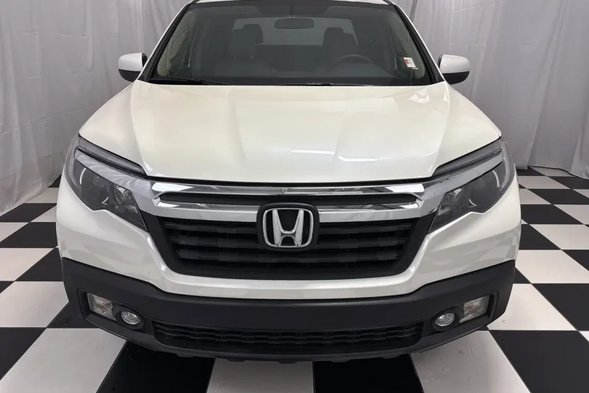 2017 Honda Ridgeline RTL photo 1
