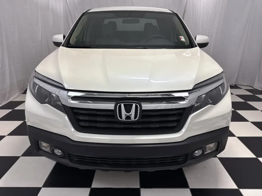 2017 Honda Ridgeline RTL photo 1
