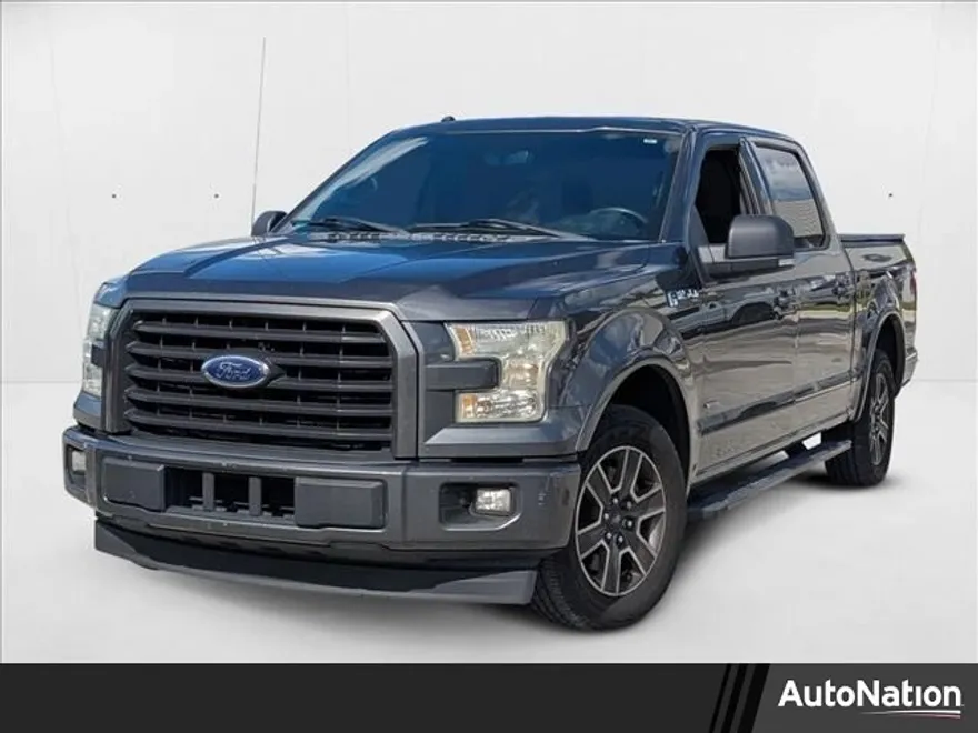 2017 Ford F-150 XLT photo 1