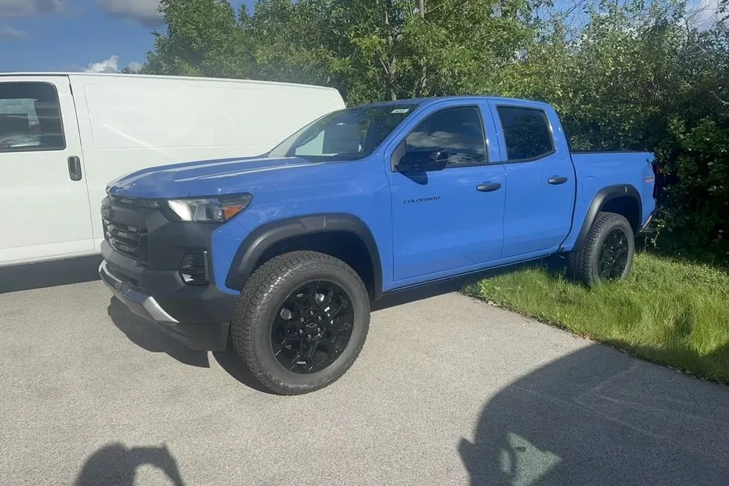 2026 Chevrolet Colorado Trail Boss photo 1