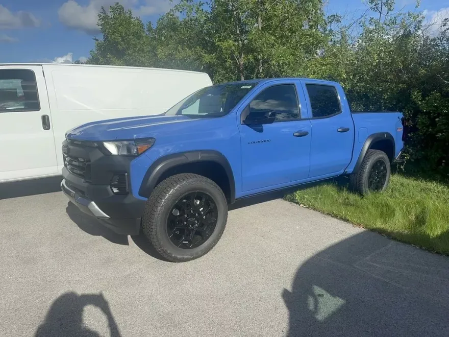 2026 Chevrolet Colorado Trail Boss photo 1