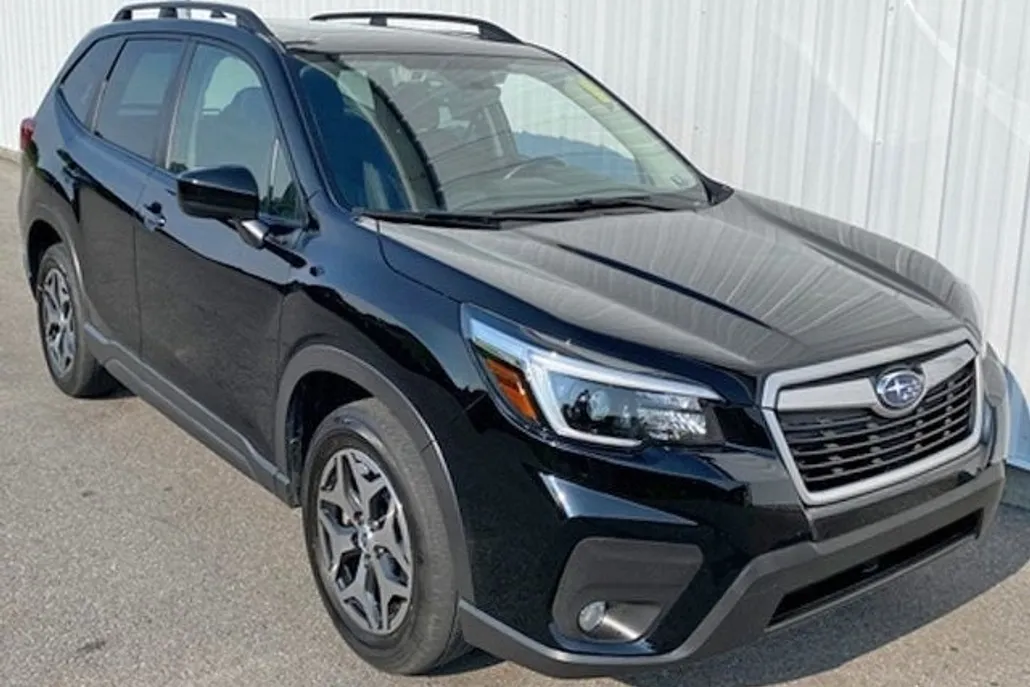 2021 Subaru Forester Premium photo 1