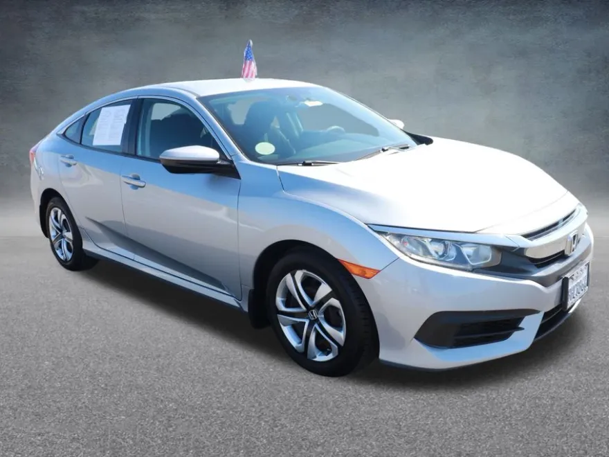 2018 Honda Civic LX photo 1