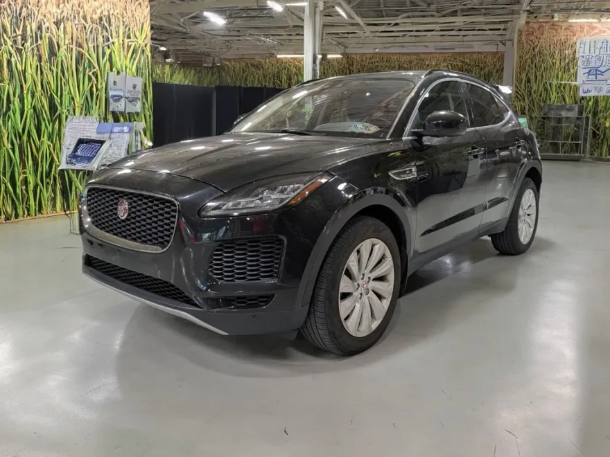 2020 Jaguar E-PACE SE photo 1