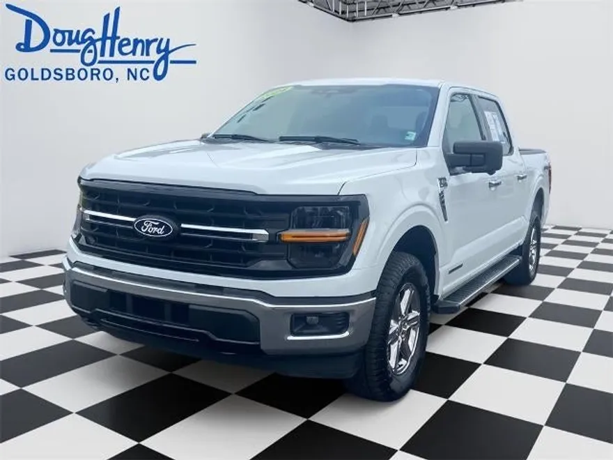 2024 Ford F-150 XLT photo 1