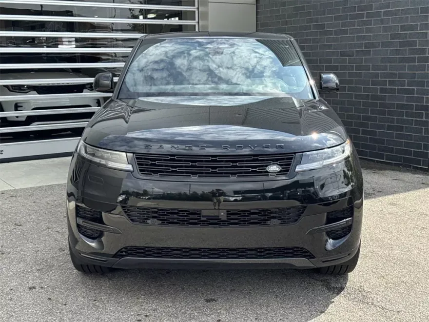 2025 Land Rover Range Rover Sport SE photo 1