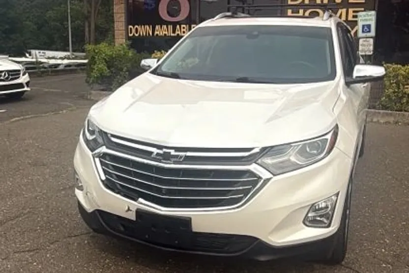 2019 Chevrolet Equinox Premier photo 1