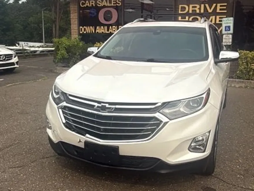2019 Chevrolet Equinox Premier photo 1