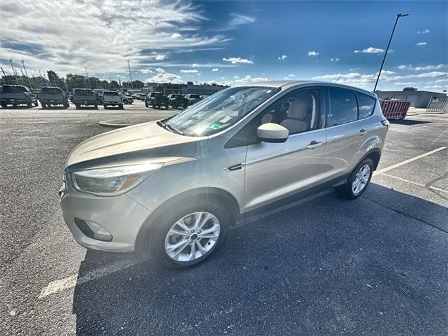 2017 Ford Escape SE photo 1