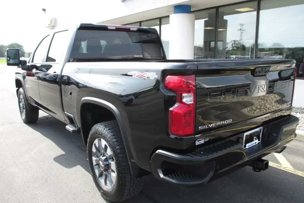 2024 Chevrolet Silverado 2500HD Custom photo 1