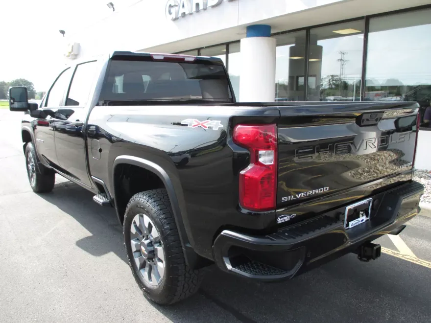 2024 Chevrolet Silverado 2500HD Custom photo 1
