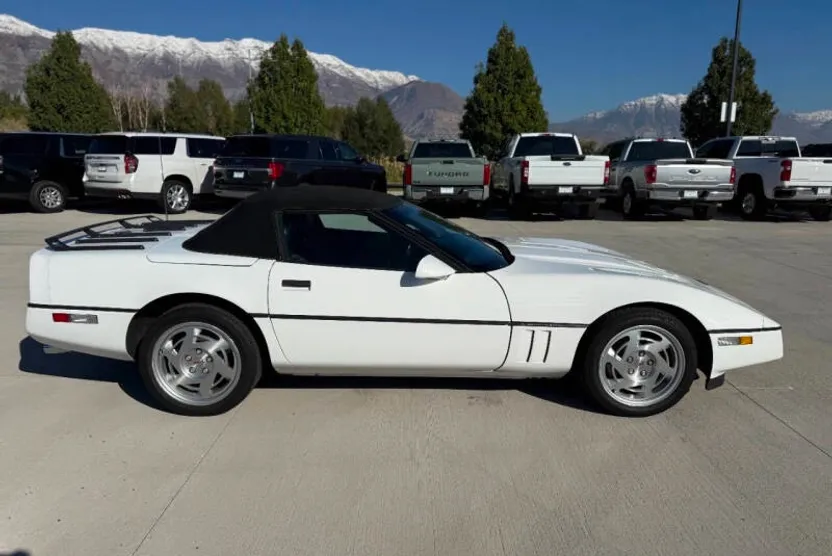 1990 Chevrolet Corvette photo 1