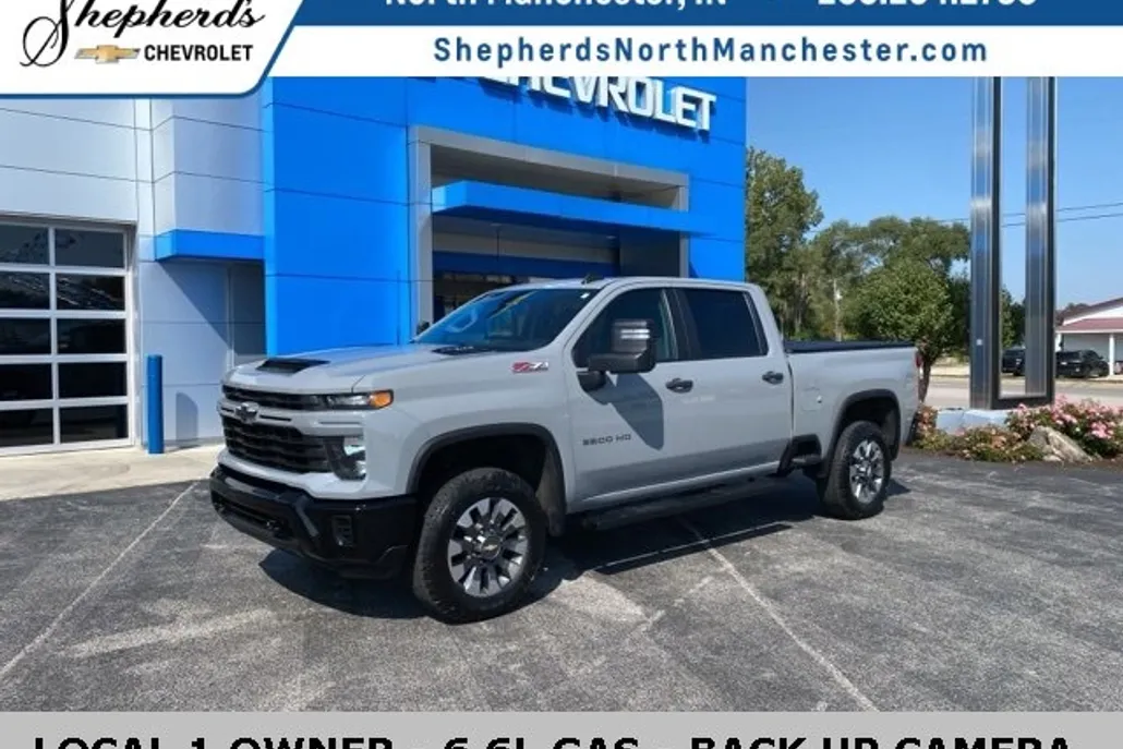 2024 Chevrolet Silverado 2500HD Custom photo 1