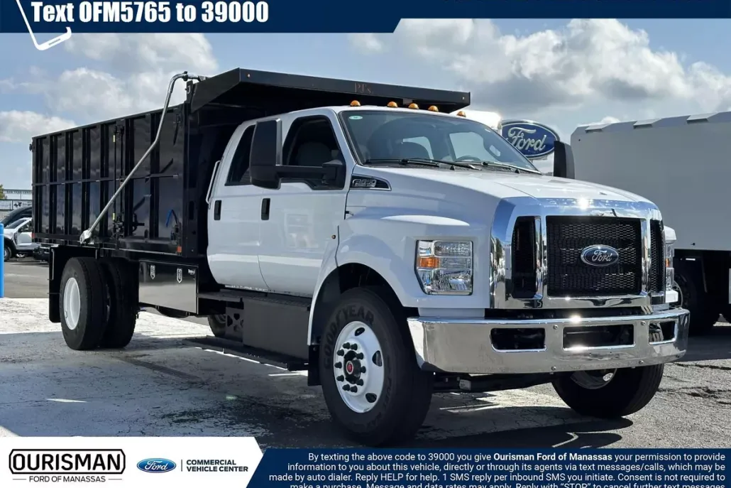 2025 Ford F-650 Base photo 1