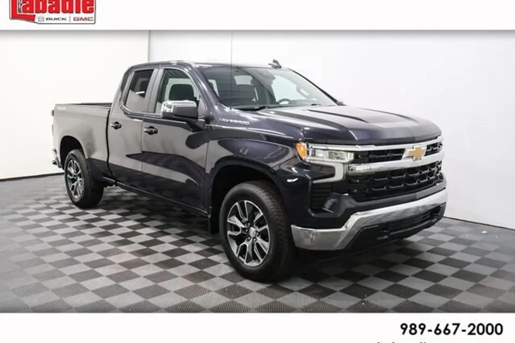 2022 Chevrolet Silverado 1500 LT photo 1