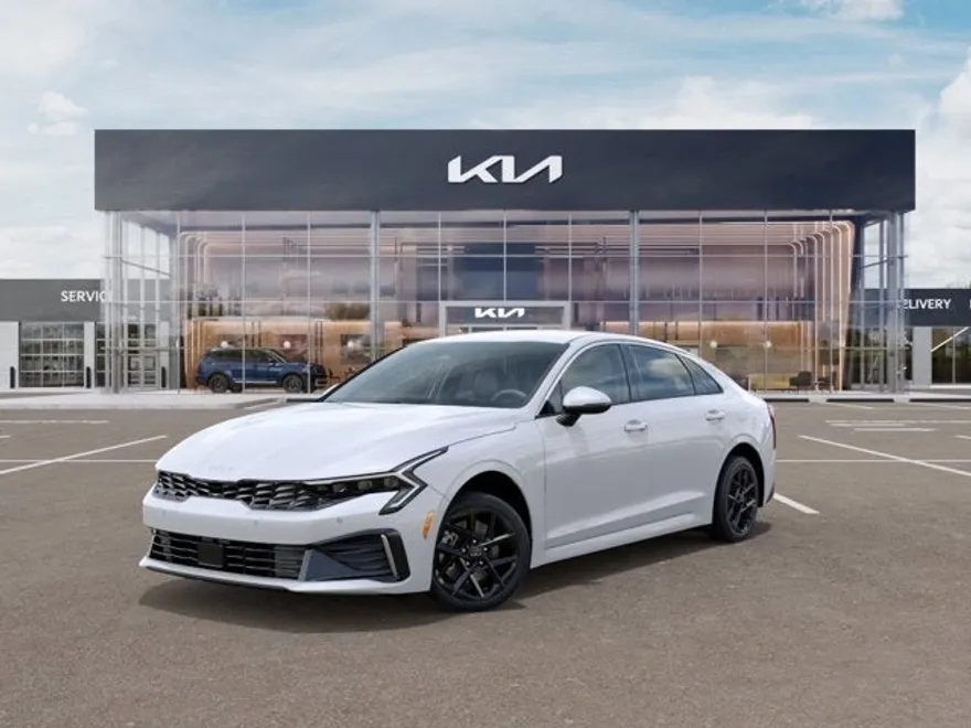 2025 Kia K5 LXS photo 1