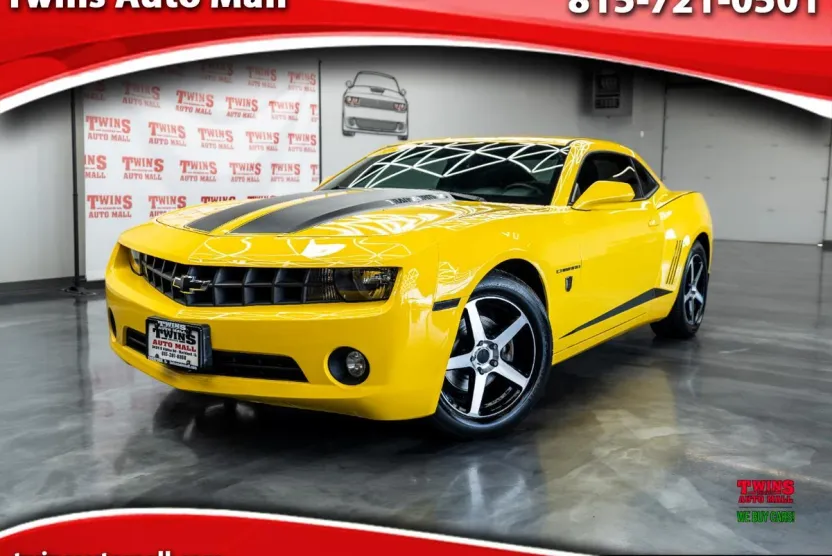 2013 Chevrolet Camaro LS Coupe photo 1
