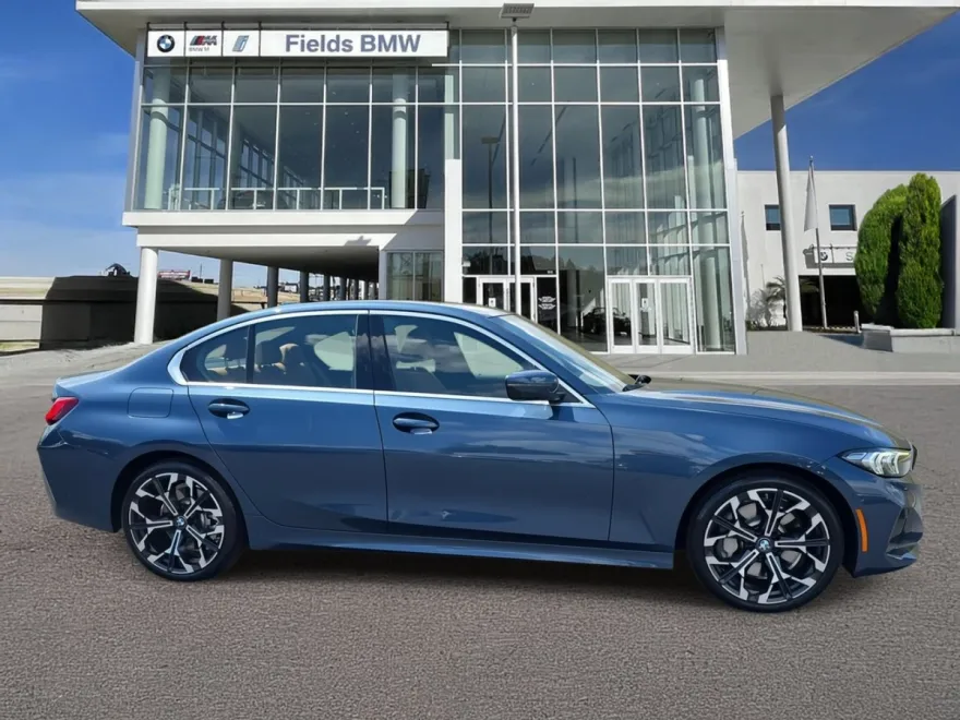 2025 Bmw 330i photo 1
