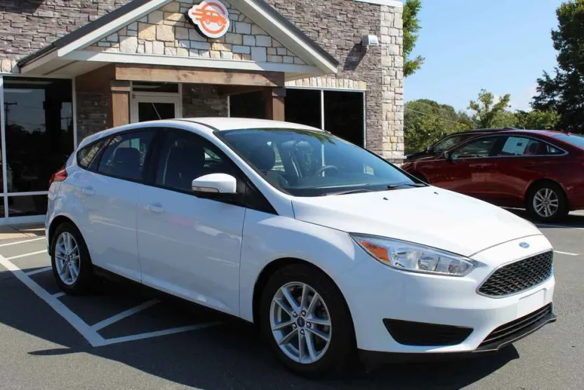 2015 Ford Focus SE photo 1