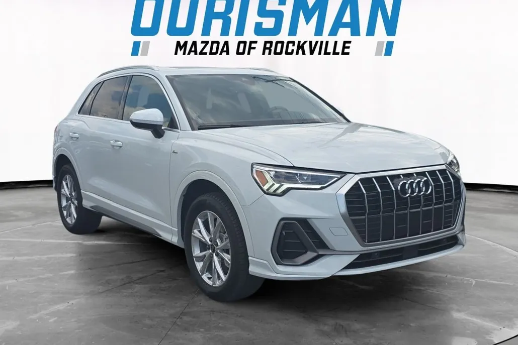 2024 Audi Q3 Premium Plus S line photo 1