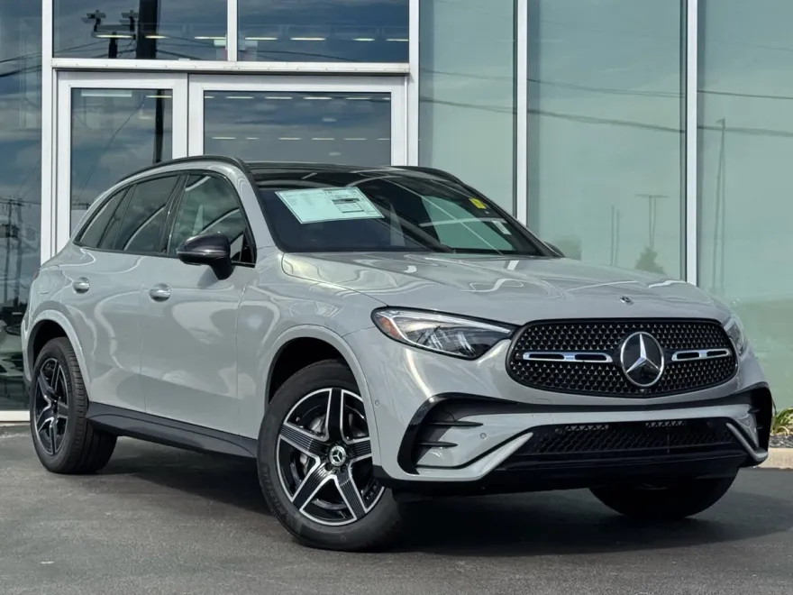 2026 Mercedes Benz GLC 300 4MATIC photo 1