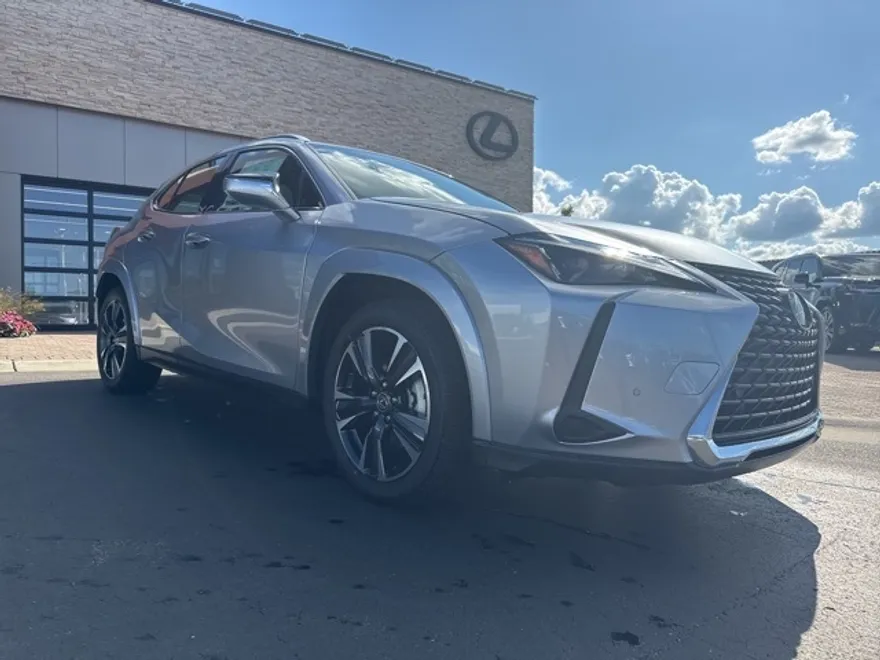 2025 Lexus UX Premium photo 19