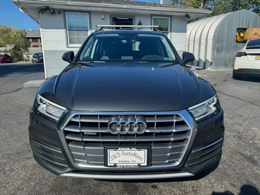 2019 Audi Q5 Premium 45 TFSI photo 1