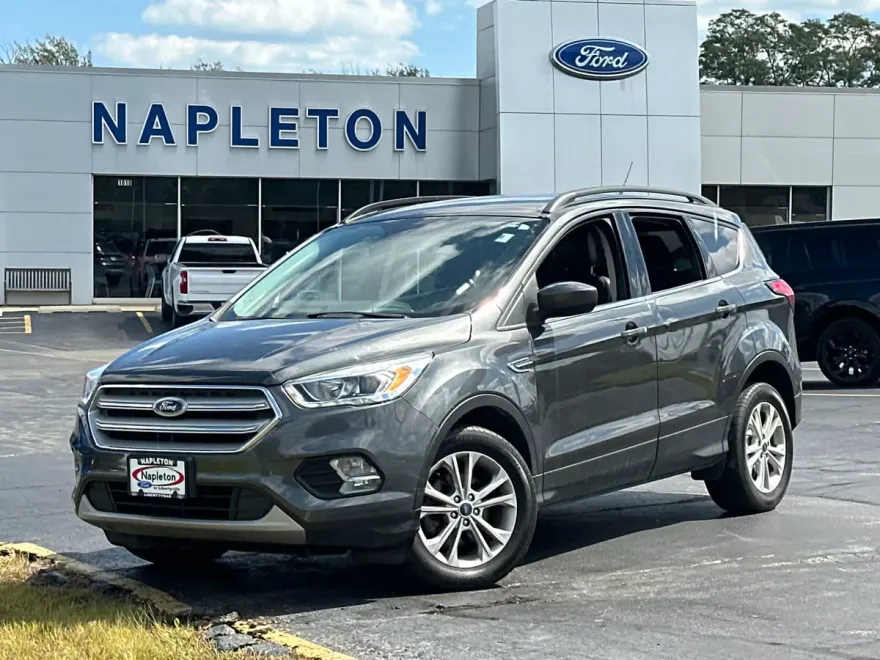 2019 Ford Escape SEL photo 1