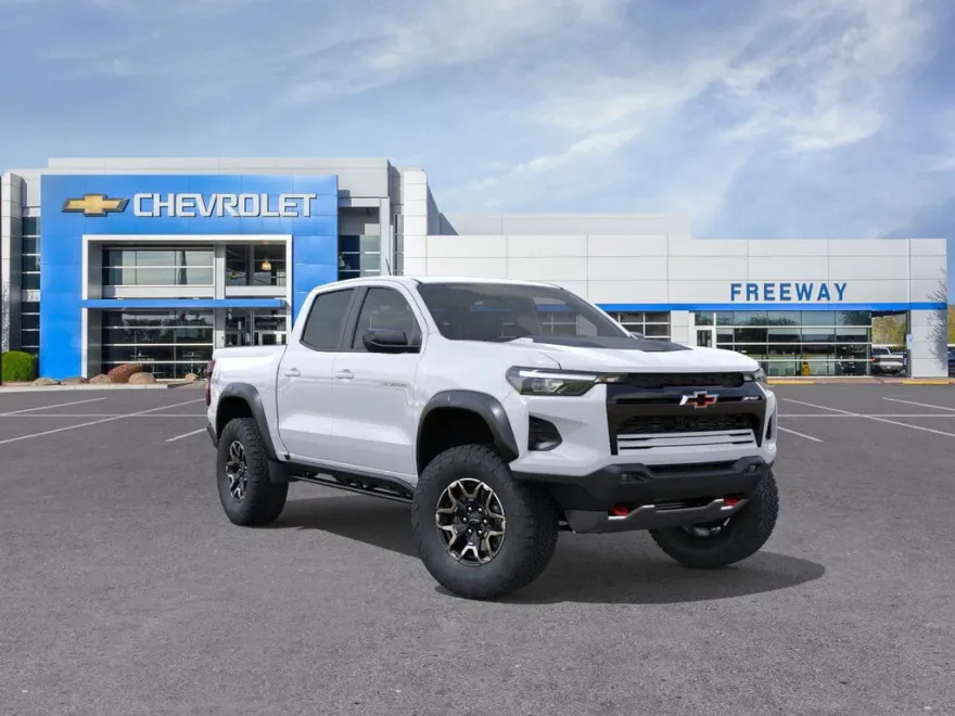 2026 Chevrolet Colorado ZR2 photo 1