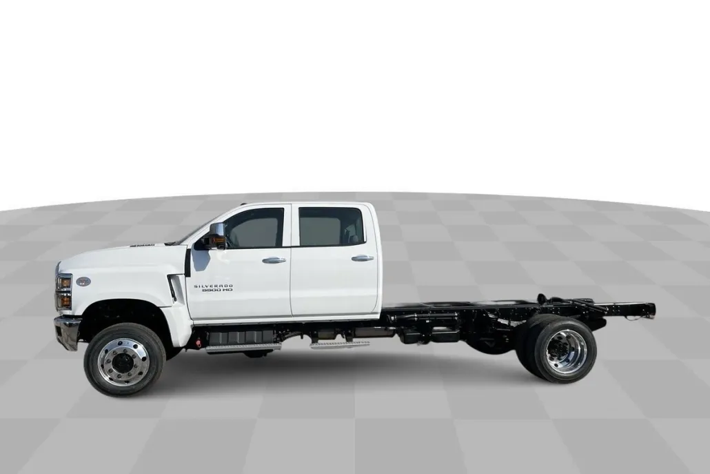 2024 Chevrolet Silverado 5500HD Work Truck photo 1