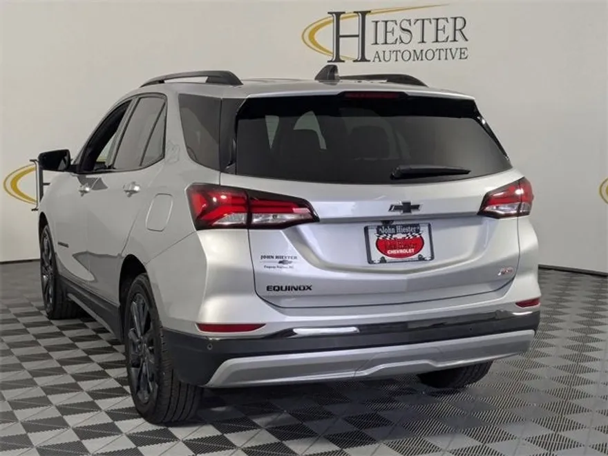 2022 Chevrolet Equinox RS photo 1